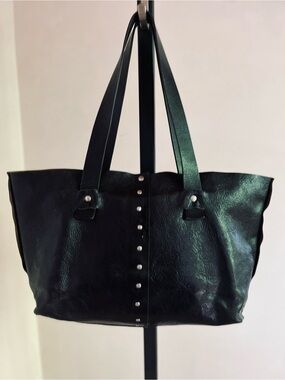 Vin Baker Handcrafted Leather Bag